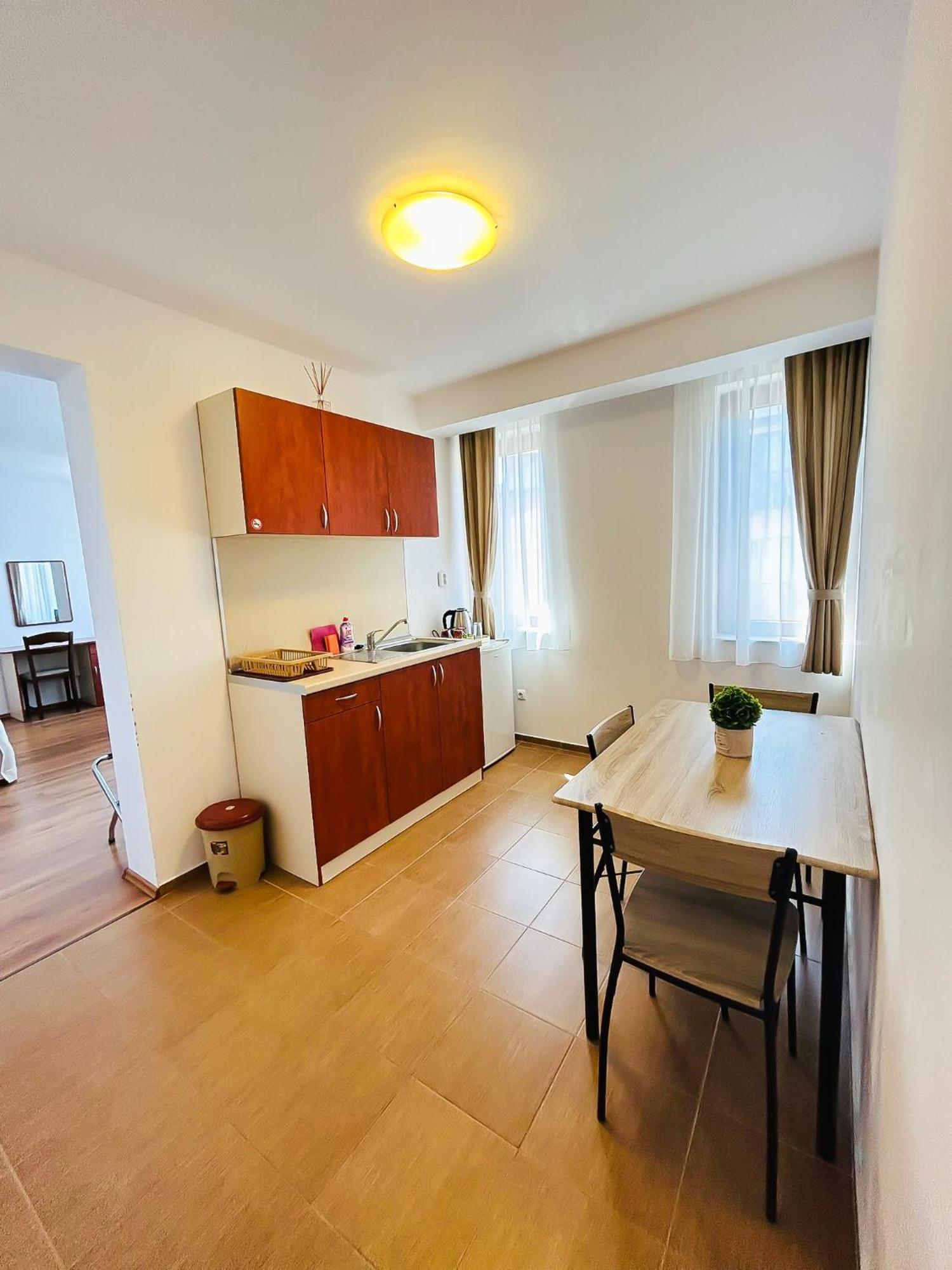 Family Hotel Helios Slantchev Briag Extérieur photo